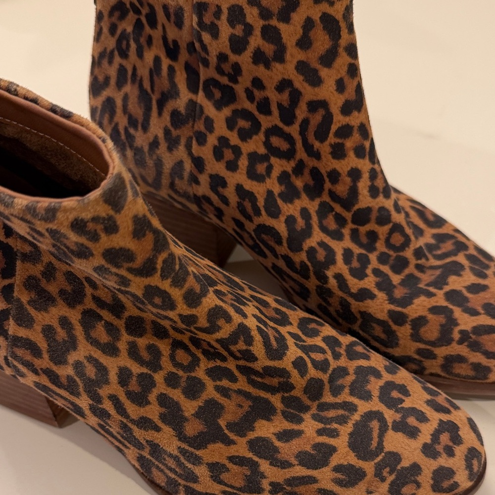 Seychelles Brown Leopard Ankle Booties